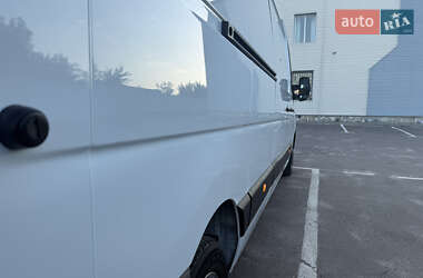 Грузовой фургон Renault Master 2021 в 