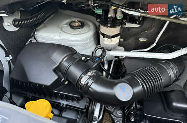Грузовой фургон Renault Master 2021 в 