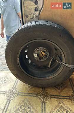 Грузовой фургон Renault Master 2014 в 