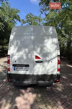 Грузовой фургон Renault Master 2017 в 