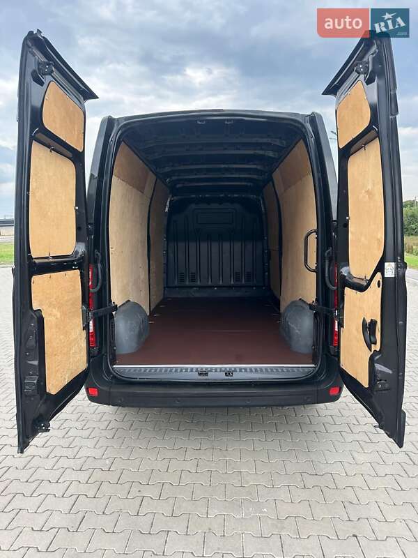 Грузовой фургон Renault Master 2023 в Киеве