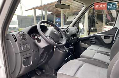 Грузовой фургон Renault Master 2019 в 