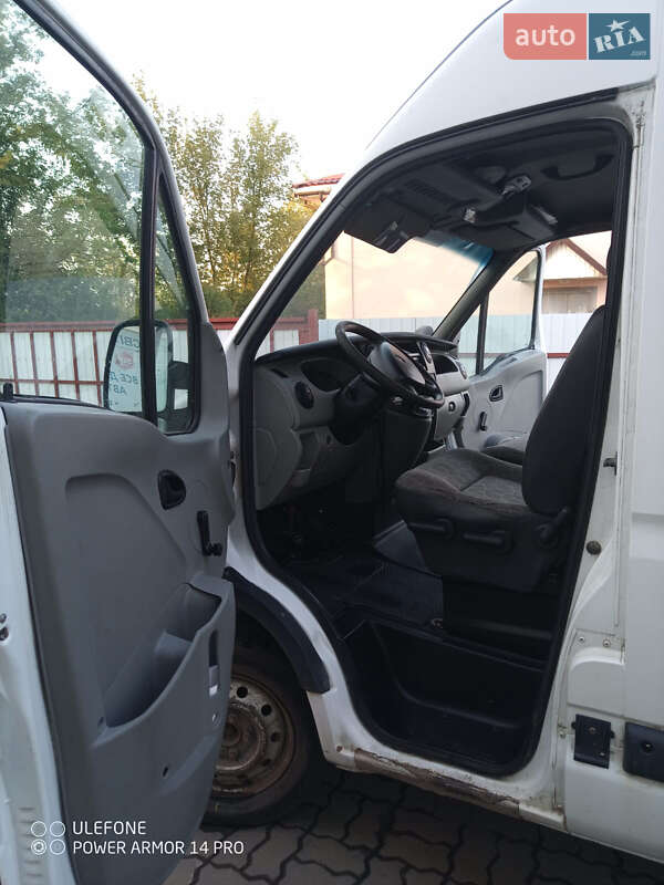 Грузопассажирский фургон Renault Master 2007 в Нововолынске