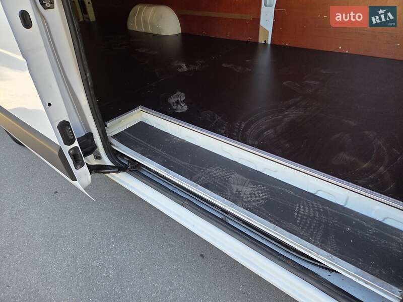 Грузовой фургон Renault Master 2020 в Днепре