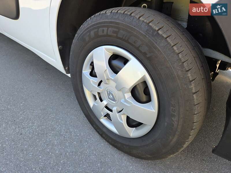 Грузовой фургон Renault Master 2020 в Днепре