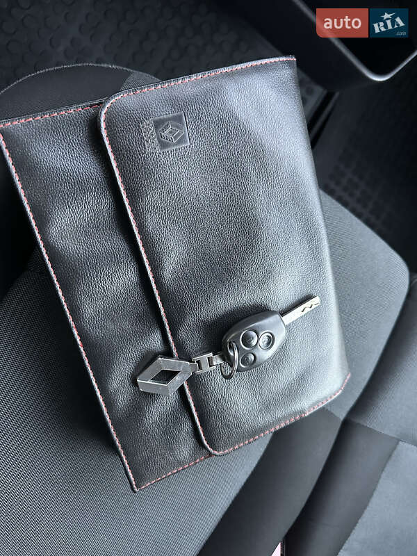 Грузовой фургон Renault Master 2016 в Киеве