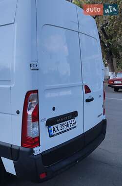 Грузовой фургон Renault Master 2014 в 