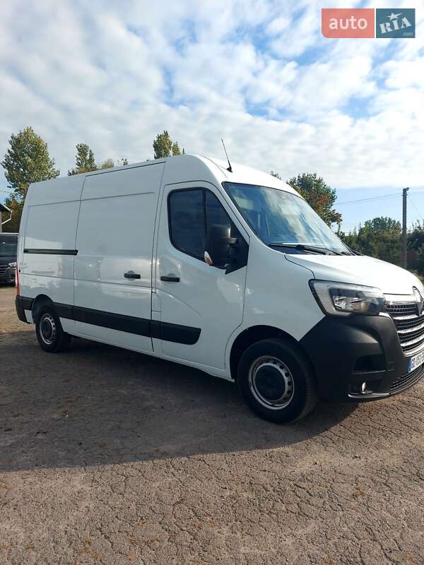 Грузовой фургон Renault Master 2021 в Млинове