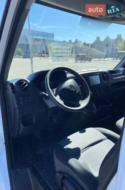 Грузовой фургон Renault Master 2019 в 