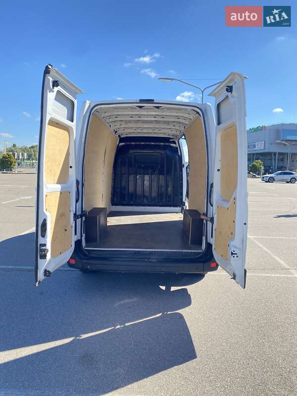Грузовой фургон Renault Master 2019 в Киеве