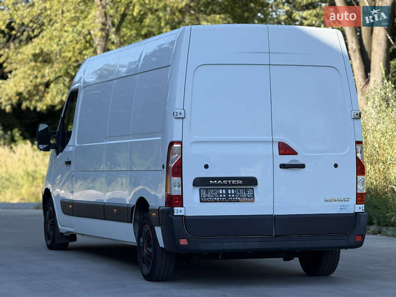 Грузовой фургон Renault Master 2017 в Дрогобыче