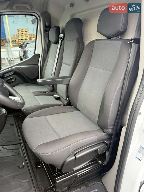 Грузовой фургон Renault Master 2021 в Луцке