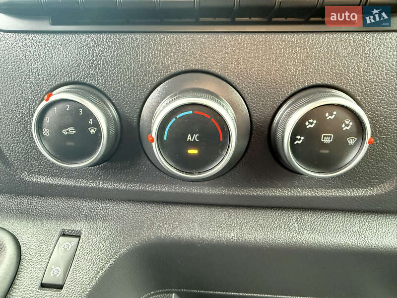 Грузовой фургон Renault Master 2021 в Луцке