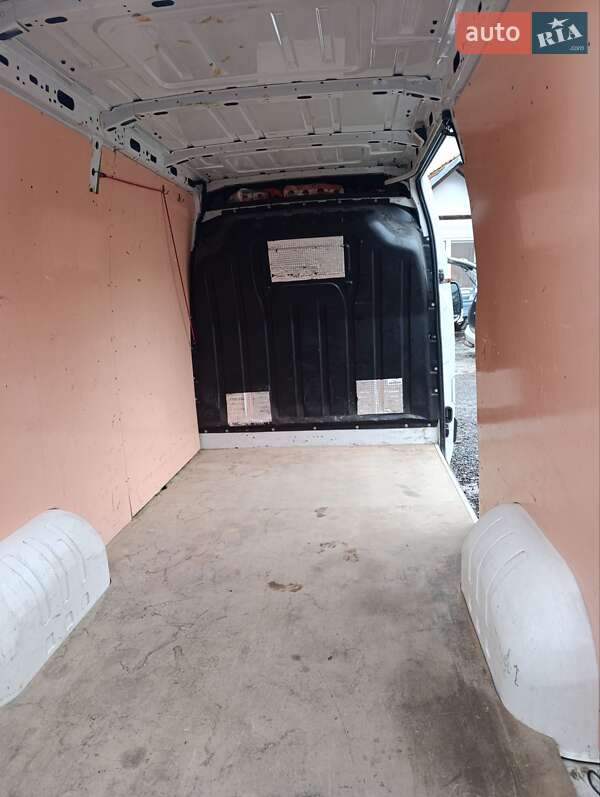 Вантажний фургон Renault Master 2016 в Нижній Апші