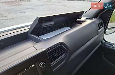 Грузовой фургон Renault Master 2021 в 
