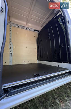 Грузовой фургон Renault Master 2020 в 