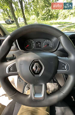 Грузовой фургон Renault Master 2020 в 
