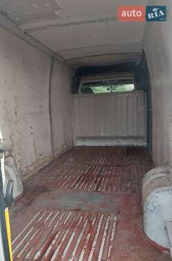 Другие грузовики Renault Master 2001 в 
