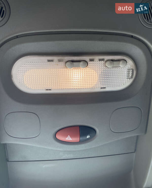 Автовоз Renault Master 2016 в Ровно