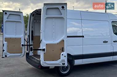 Грузовой фургон Renault Master 2019 в 