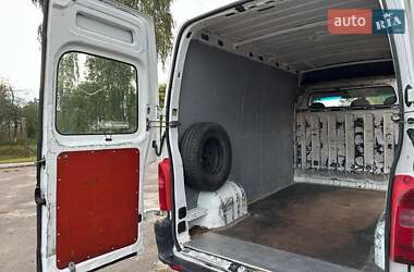 Грузовой фургон Renault Master 2001 в 