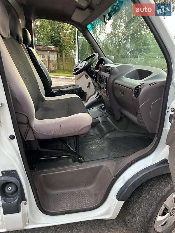 Грузовой фургон Renault Master 2001 в Ратным