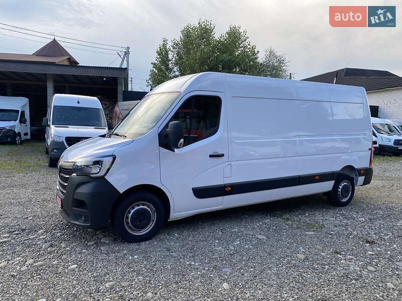Грузовой фургон Renault Master 2022 в Хусте