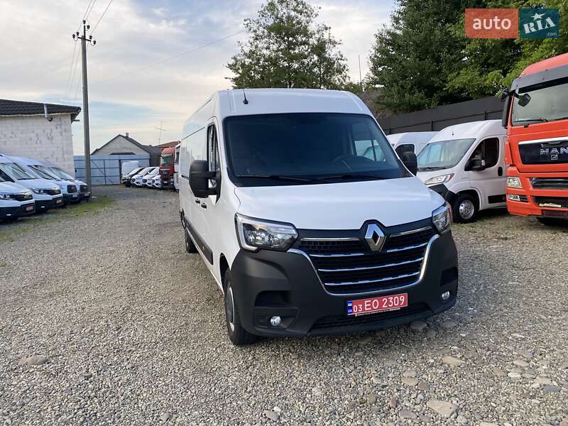 Грузовой фургон Renault Master 2022 в Хусте