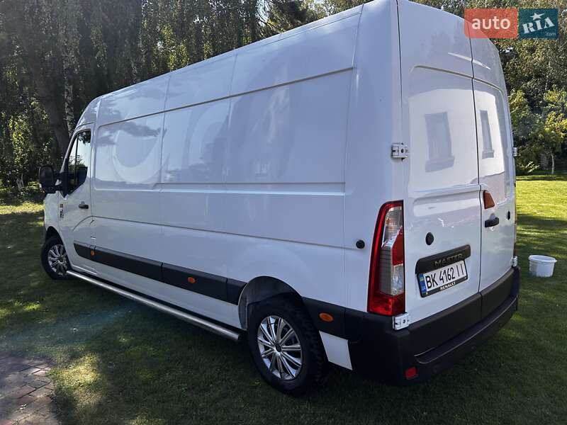 Грузовой фургон Renault Master 2020 в Кременце