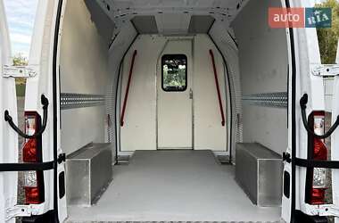 Грузовой фургон Renault Master 2020 в 