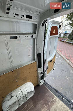 Грузовой фургон Renault Master 2017 в 