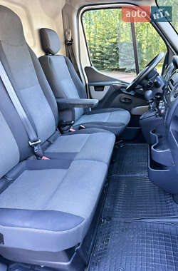 Грузовой фургон Renault Master 2017 в 