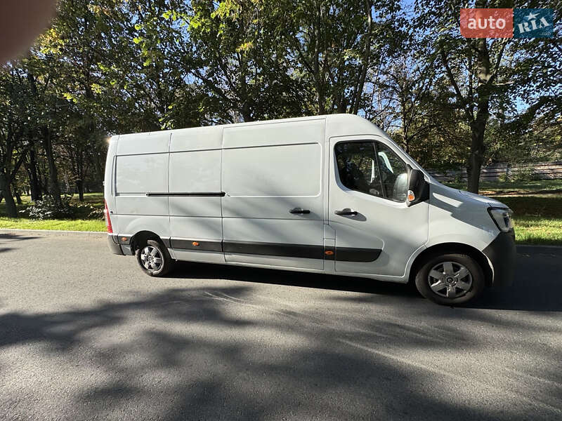 Вантажний фургон Renault Master 2021 в Дніпрі