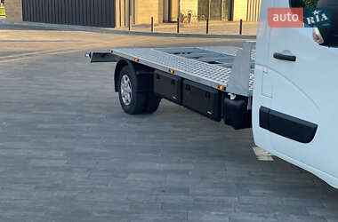 Евакуатор Renault Master 2017 в Луцьку