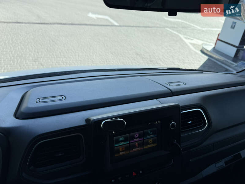 Грузовой фургон Renault Master 2021 в Днепре
