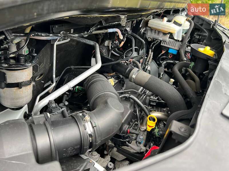 Тентованый Renault Master 2022 в Киеве