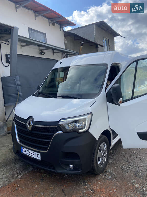 Вантажний фургон Renault Master 2020 в Хмельницькому