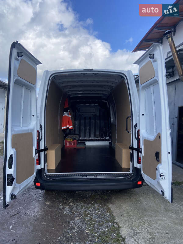 Вантажний фургон Renault Master 2020 в Хмельницькому
