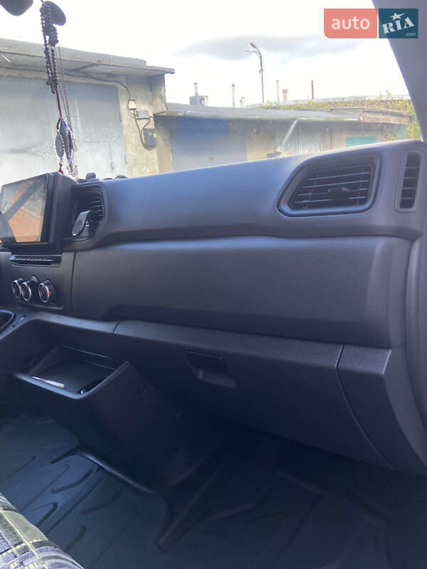 Вантажний фургон Renault Master 2020 в Хмельницькому