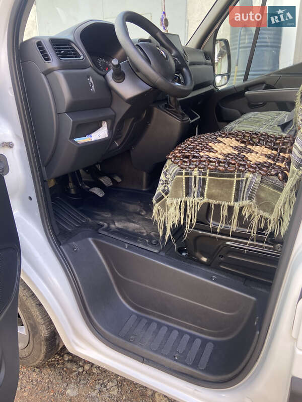 Вантажний фургон Renault Master 2020 в Хмельницькому