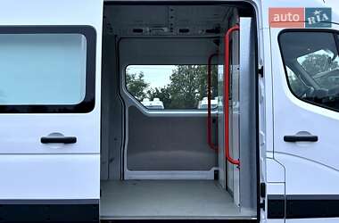 Грузовой фургон Renault Master 2021 в 