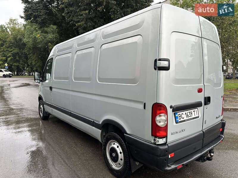Грузовой фургон Renault Master 2006 в Новояворовске