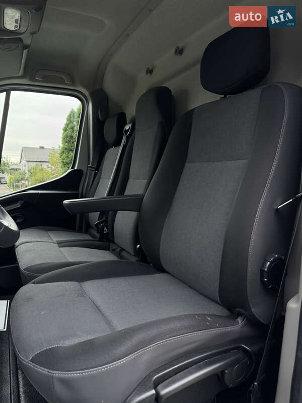 Грузовой фургон Renault Master 2021 в Дубно