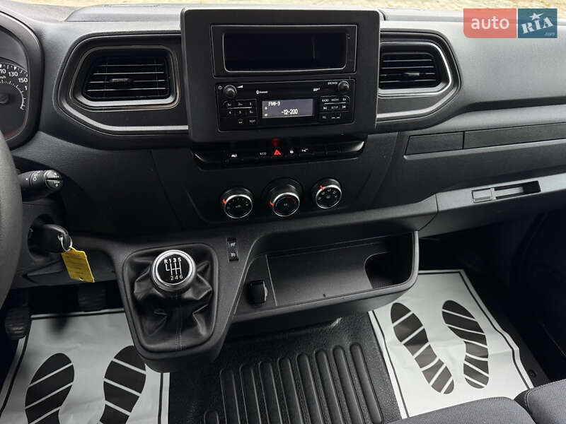 Грузовой фургон Renault Master 2021 в Дубно