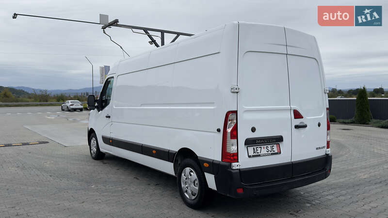 Грузовой фургон Renault Master 2021 в Хусте