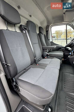 Грузовой фургон Renault Master 2021 в 