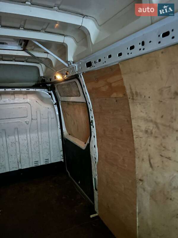 Грузовой фургон Renault Master 2011 в Киеве