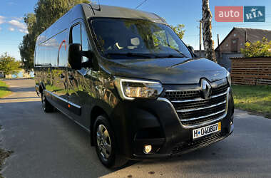 Грузовой фургон Renault Master 2022 в 