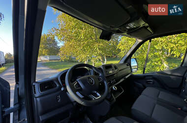 Грузовой фургон Renault Master 2022 в 