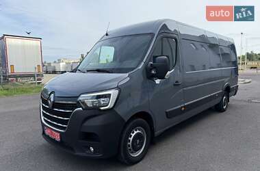 Грузовой фургон Renault Master 2023 в 